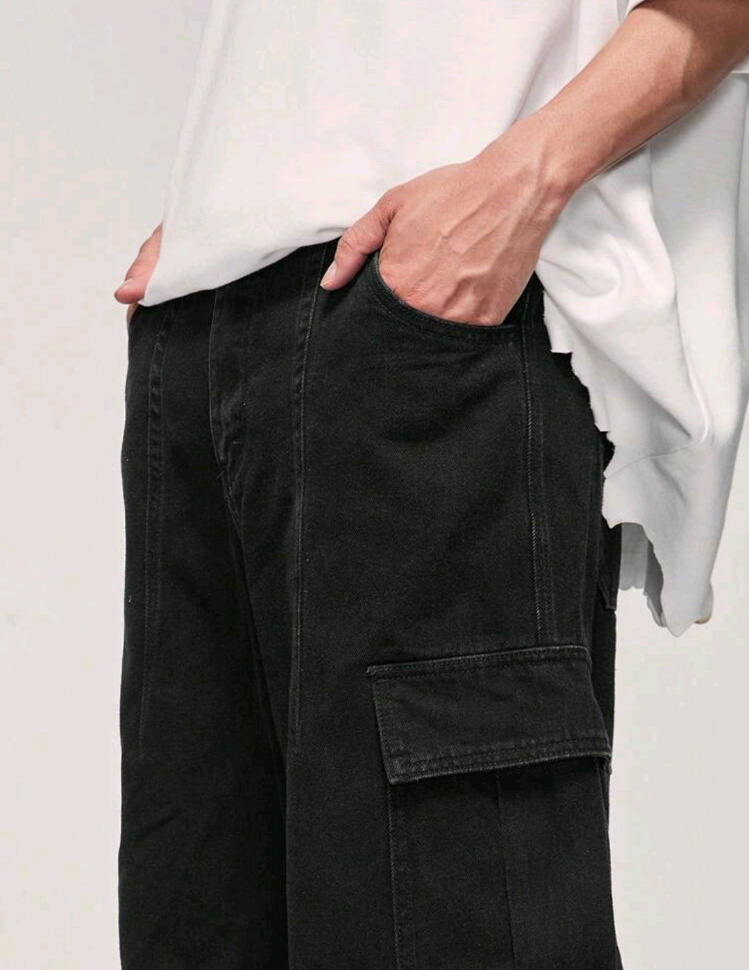 Men's wide cargo pants