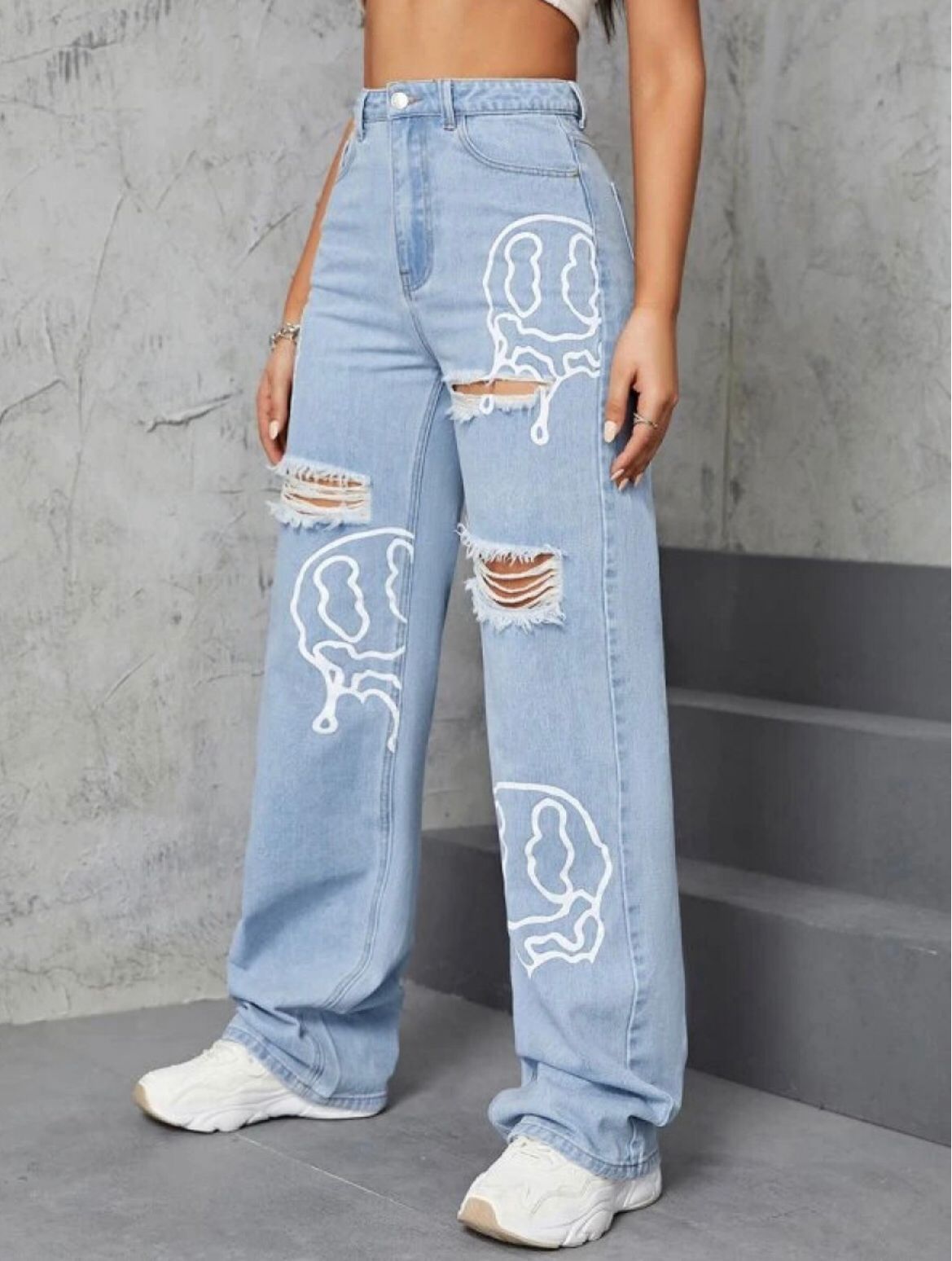 Lite Washed Ripped Wide Graphic Jeans
